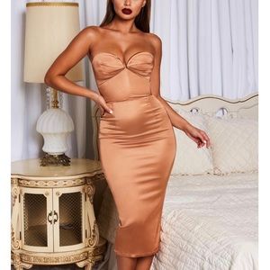 Lap of luxury sweetheart satin midi dress